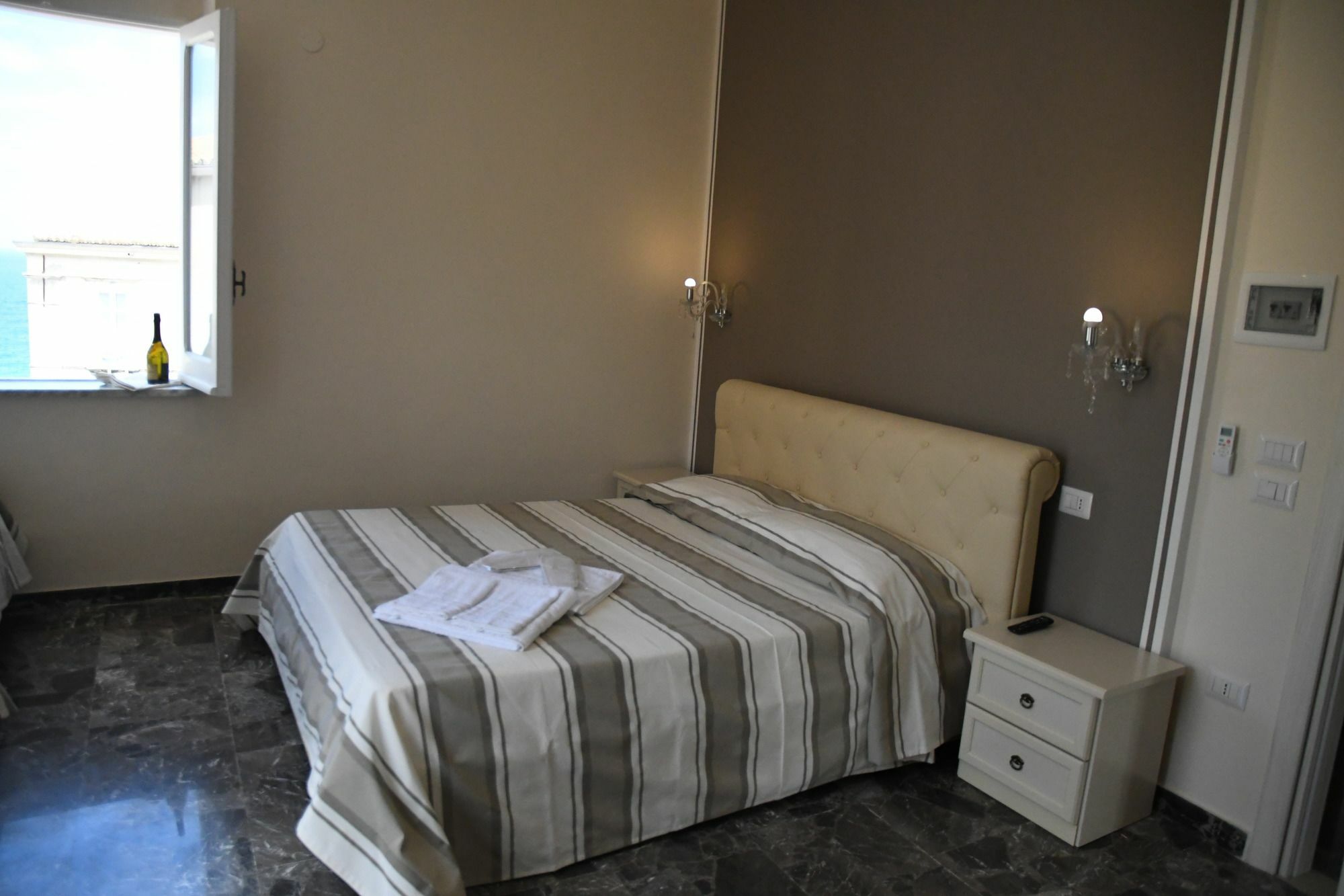 B&B The Tower Tropea Eksteriør billede